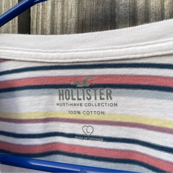 Women’s Hollister Crop Top Stripe Tee - Picture 3 of 4
